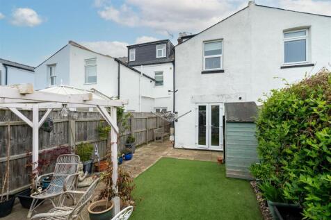 59 Lisburn Rd, Newmarket --20.jpg