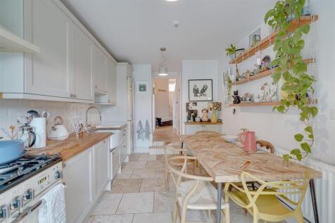 59 Lisburn Rd, Newmarket --8.jpg