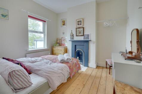 59 Lisburn Rd, Newmarket --12.jpg