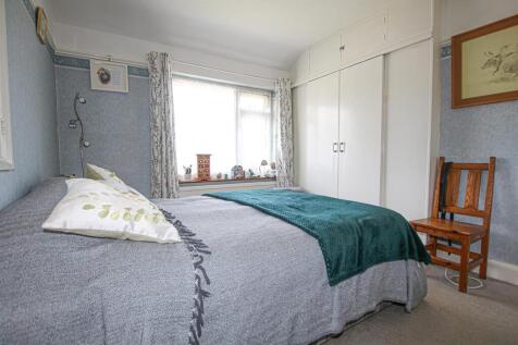 IMG_9730bed.jpg