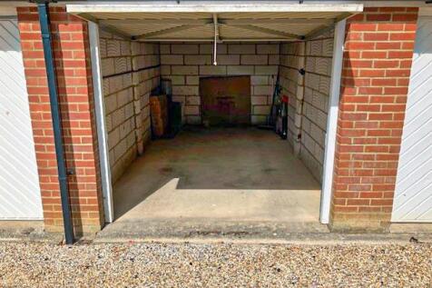 garage.jpg