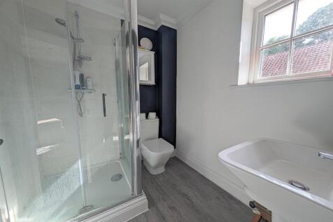 Ensuite.jpg