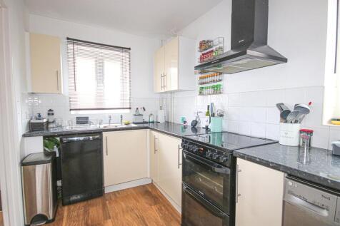 Kitchen2.jpg
