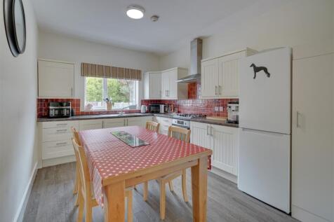 17 New Cheveley Rd, Newmarket --15.jpg