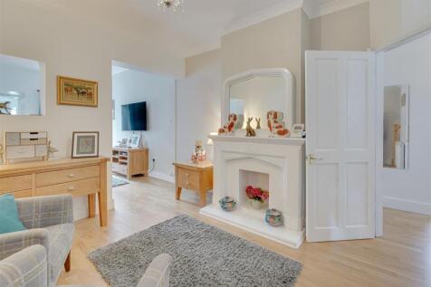 17 New Cheveley Rd, Newmarket --26.jpg