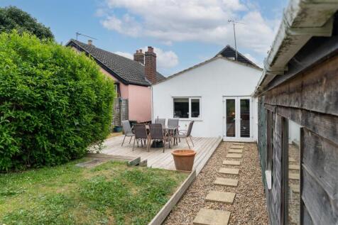 17 New Cheveley Rd, Newmarket --6.jpg