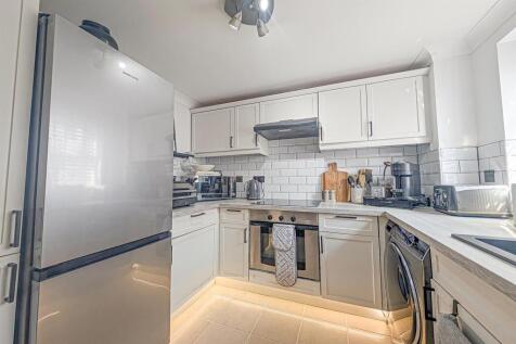 kitchen 2.jpg
