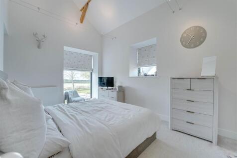 3 Hill Farm View, Newmarket-30.jpg