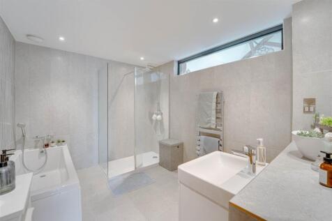 3 Hill Farm View, Newmarket-34.jpg