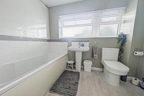 Bath 2.jpg