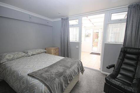 Bed 5 1.jpg