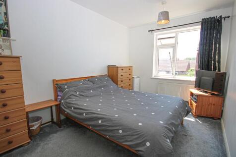 Bed 1 1.jpg