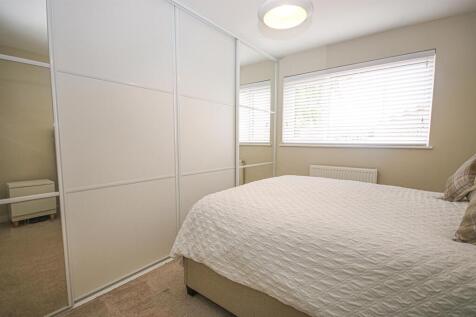 Bed1 1.jpg
