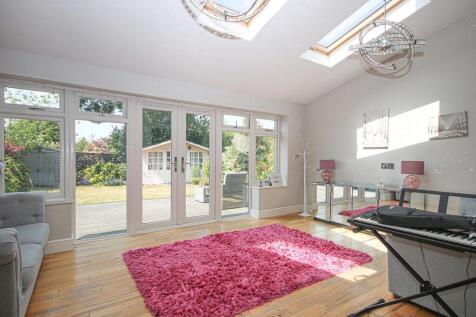 Sitting Room 1.jpg