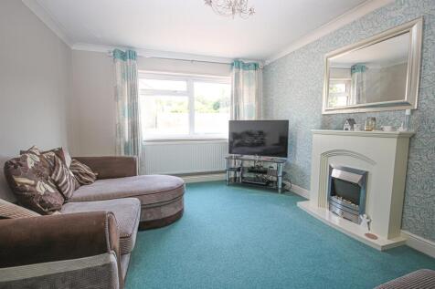 Living room 2.jpg