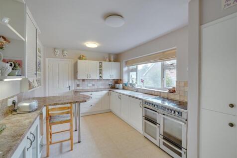 12 Wyndham Way, Newmarket --7.jpg