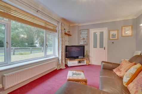 12 Wyndham Way, Newmarket --13.jpg