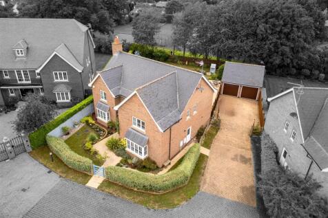 43 Meadow Ln, Newmarket-.jpg