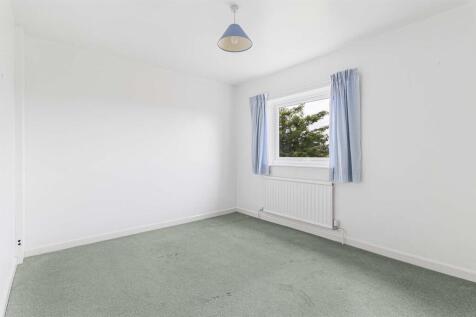Bedroom 2.jpg