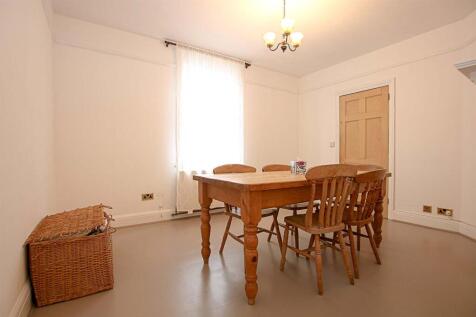 Dining Room.jpg