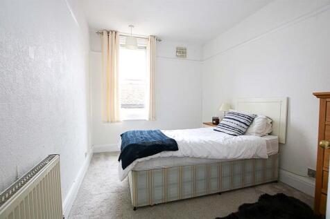 Bedroom 2.jpg