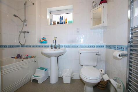 Bathroom.jpg