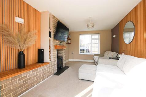Living Room.jpg