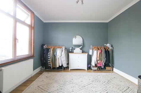 Bedroom2.jpg