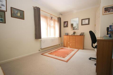Bedroom 2.jpg