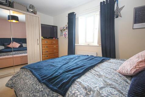 Bed2 2.jpg