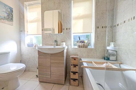 Bath 1.jpg
