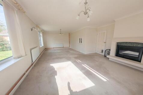 Living Room.jpg