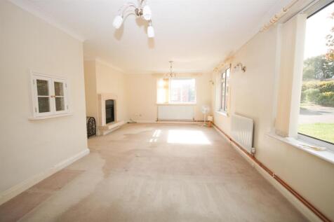 Living Room 2.jpg