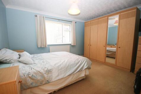 Bedroom 2.jpg