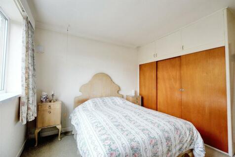 Bedroom 2_1.jpeg