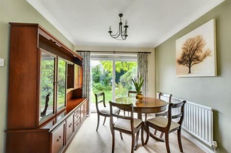Dining Room_1.jpeg