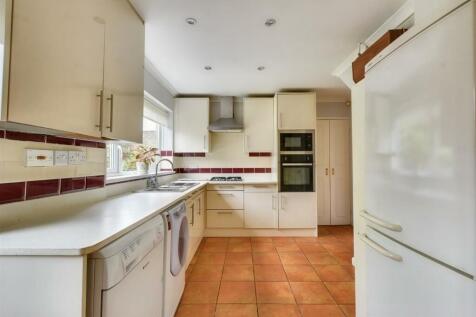 Kitchen_2.jpeg