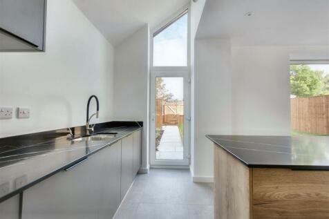 Kitchen_3.jpeg