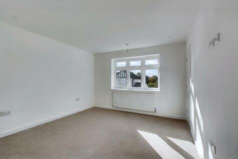 Bedroom 1_1.jpeg