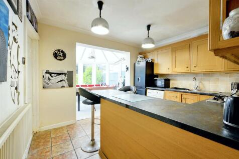 Kitchen_1.jpeg