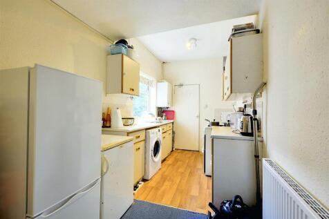 Kitchen_1.jpeg