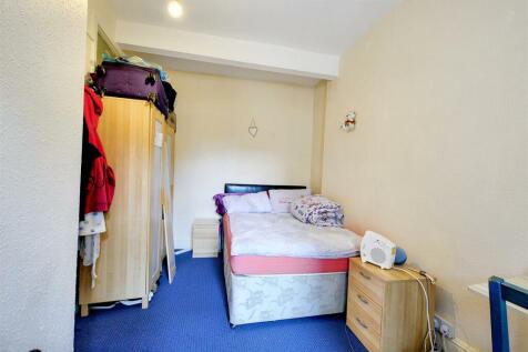 Bedroom_1.jpeg