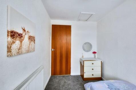 Bedroom 4_2.jpeg