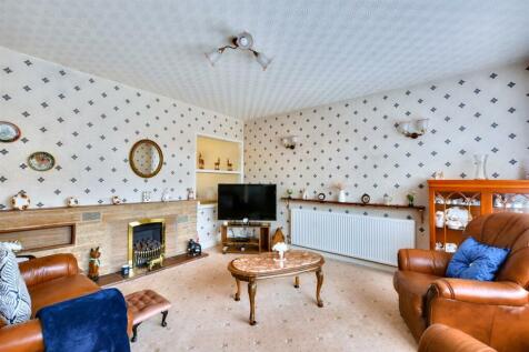 Living Room_1.jpeg