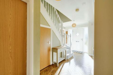 Hallway_2.jpeg