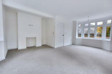 Living Room_2.jpeg