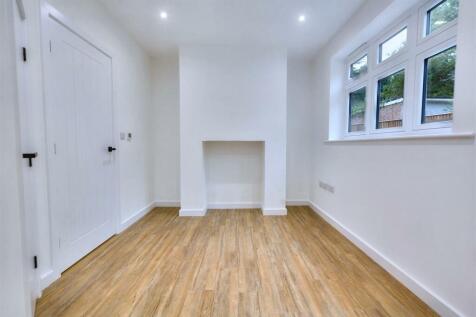 Sitting Room_1.jpeg