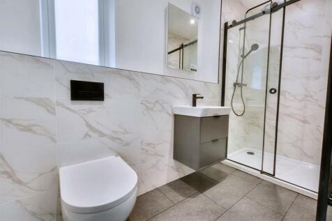 En-Suite.jpeg