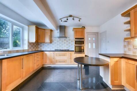 Kitchen_2.jpeg