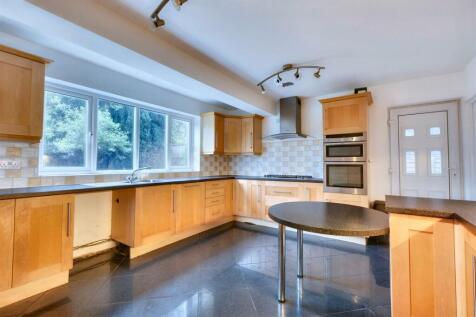 Kitchen_1.jpeg